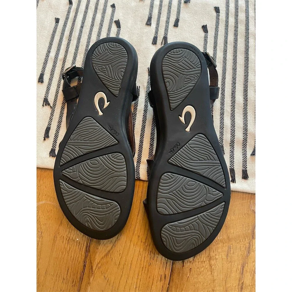 OluKai Black Leather Strappy Sandals